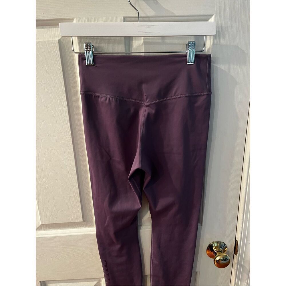 Nike Dri-Fit One Mid-Rise Side Graphic Leggings in Amethyst Smoke sz S EUC - Picture 5 of 8